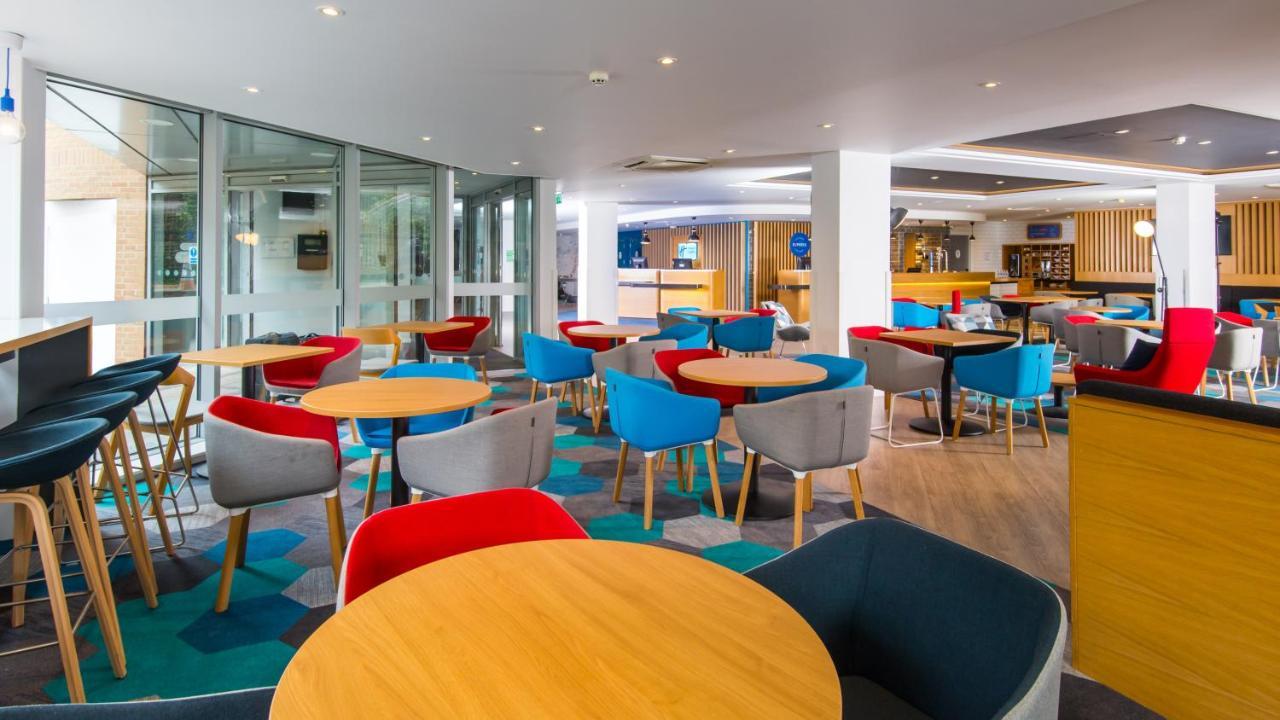 Holiday Inn Express London-Hammersmith By Ihg Bagian luar foto
