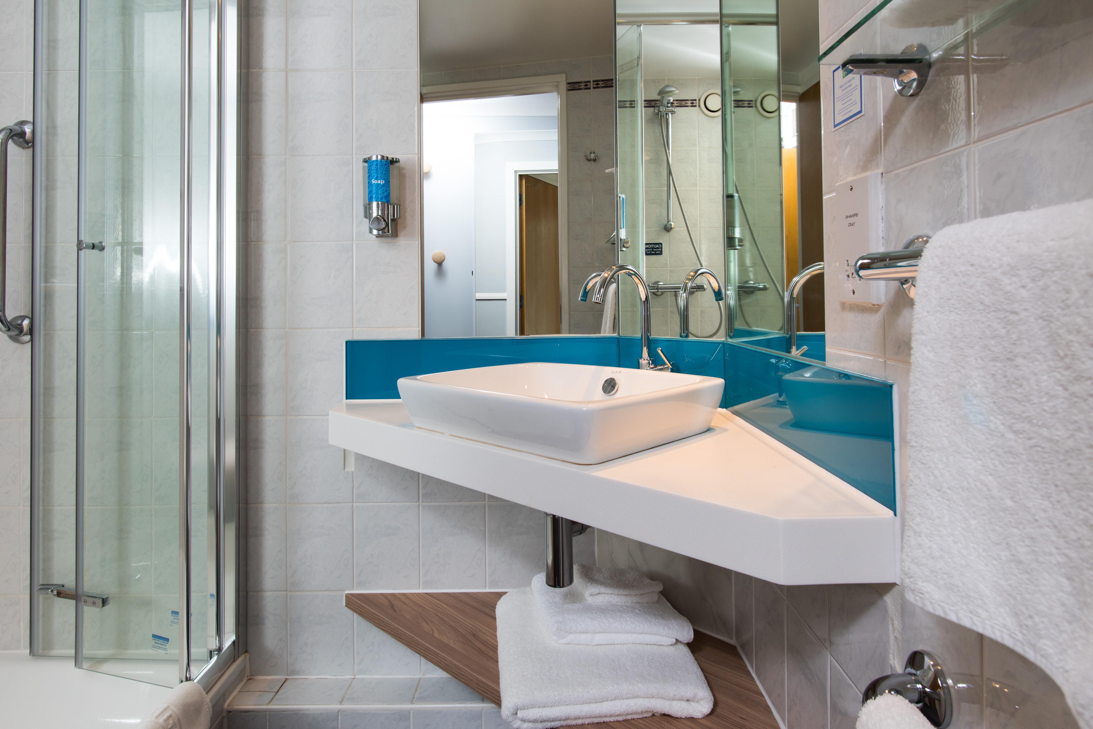 Holiday Inn Express London-Hammersmith By Ihg Bagian luar foto