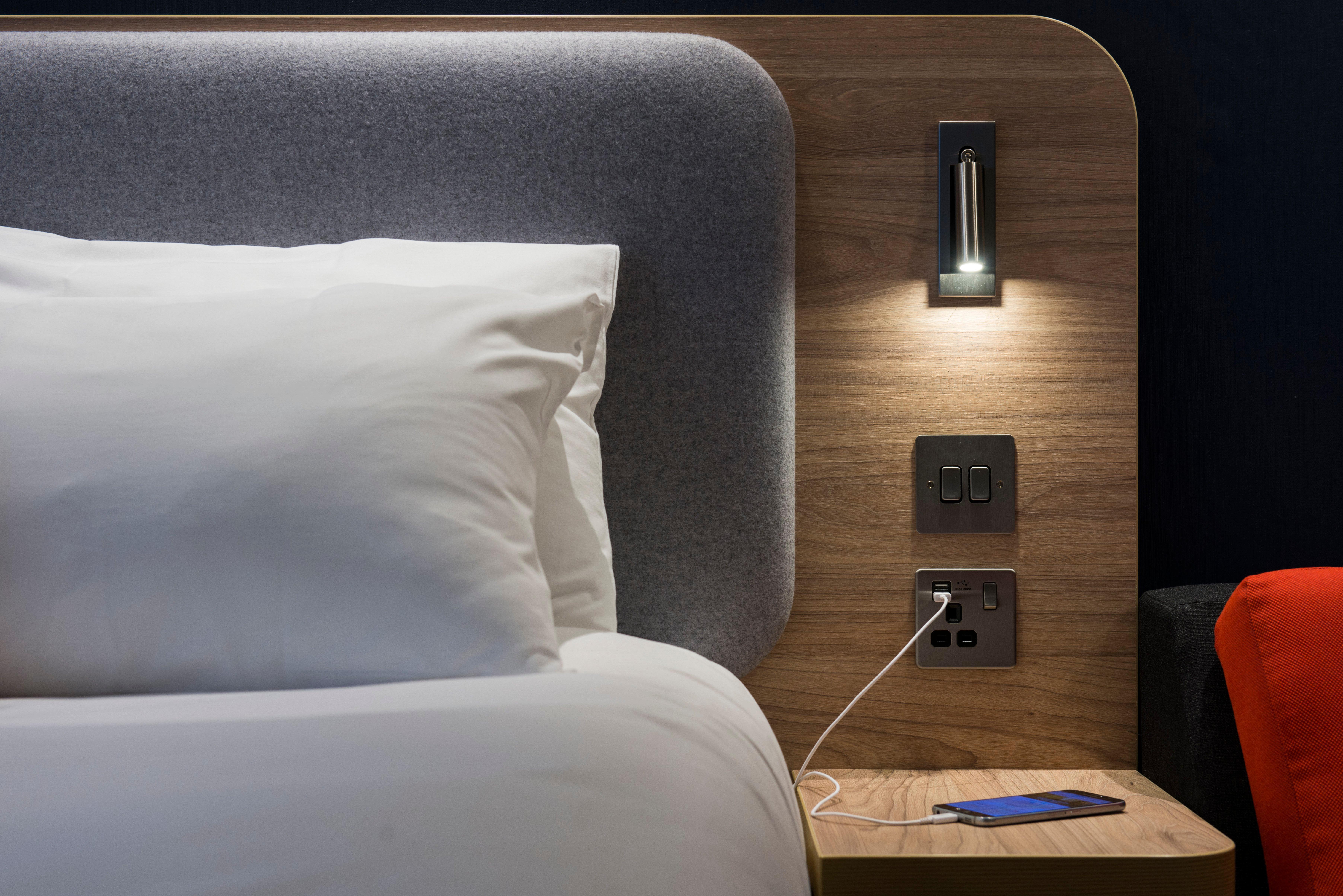 Holiday Inn Express London-Hammersmith By Ihg Bagian luar foto