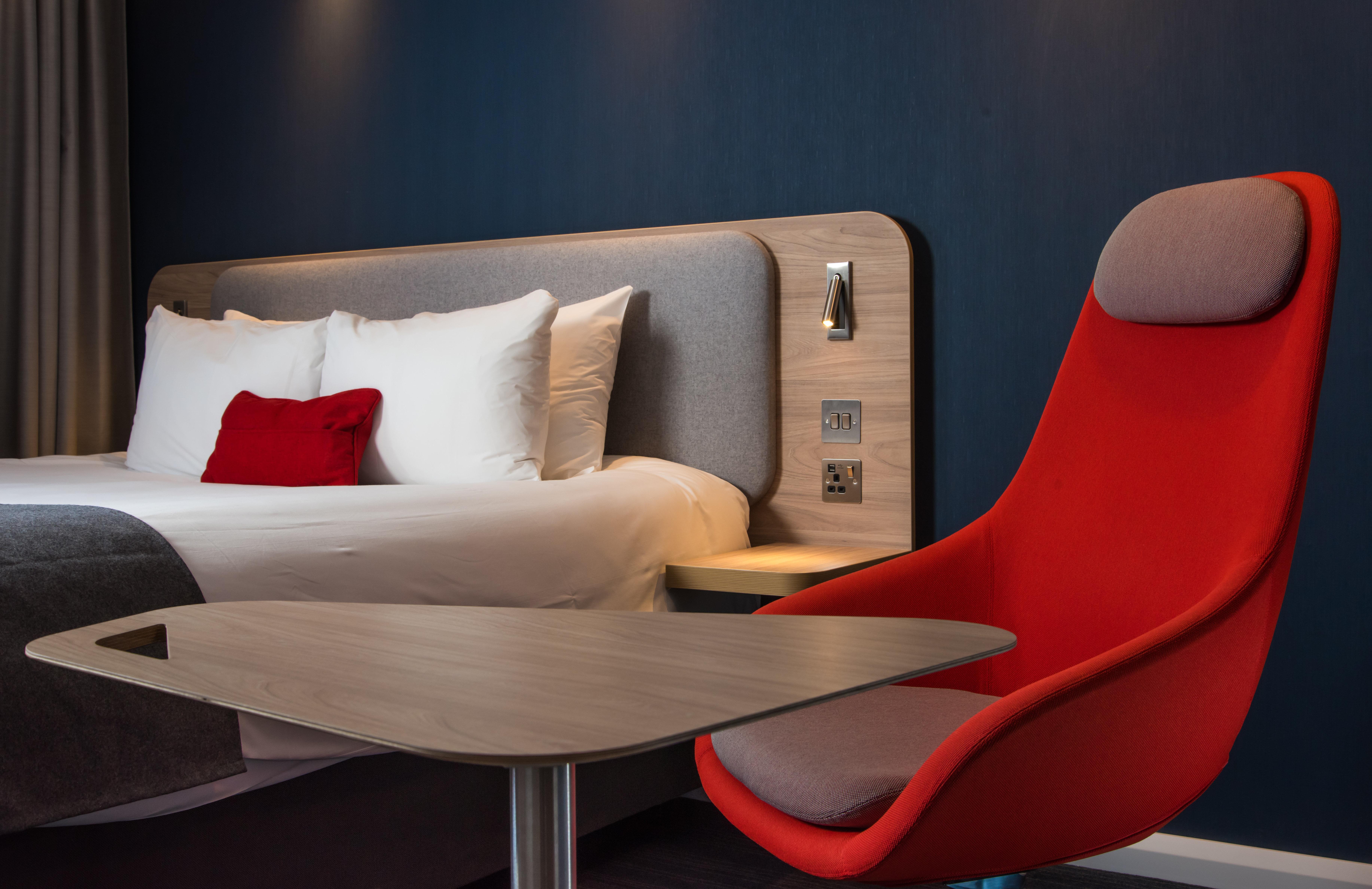 Holiday Inn Express London-Hammersmith By Ihg Bagian luar foto