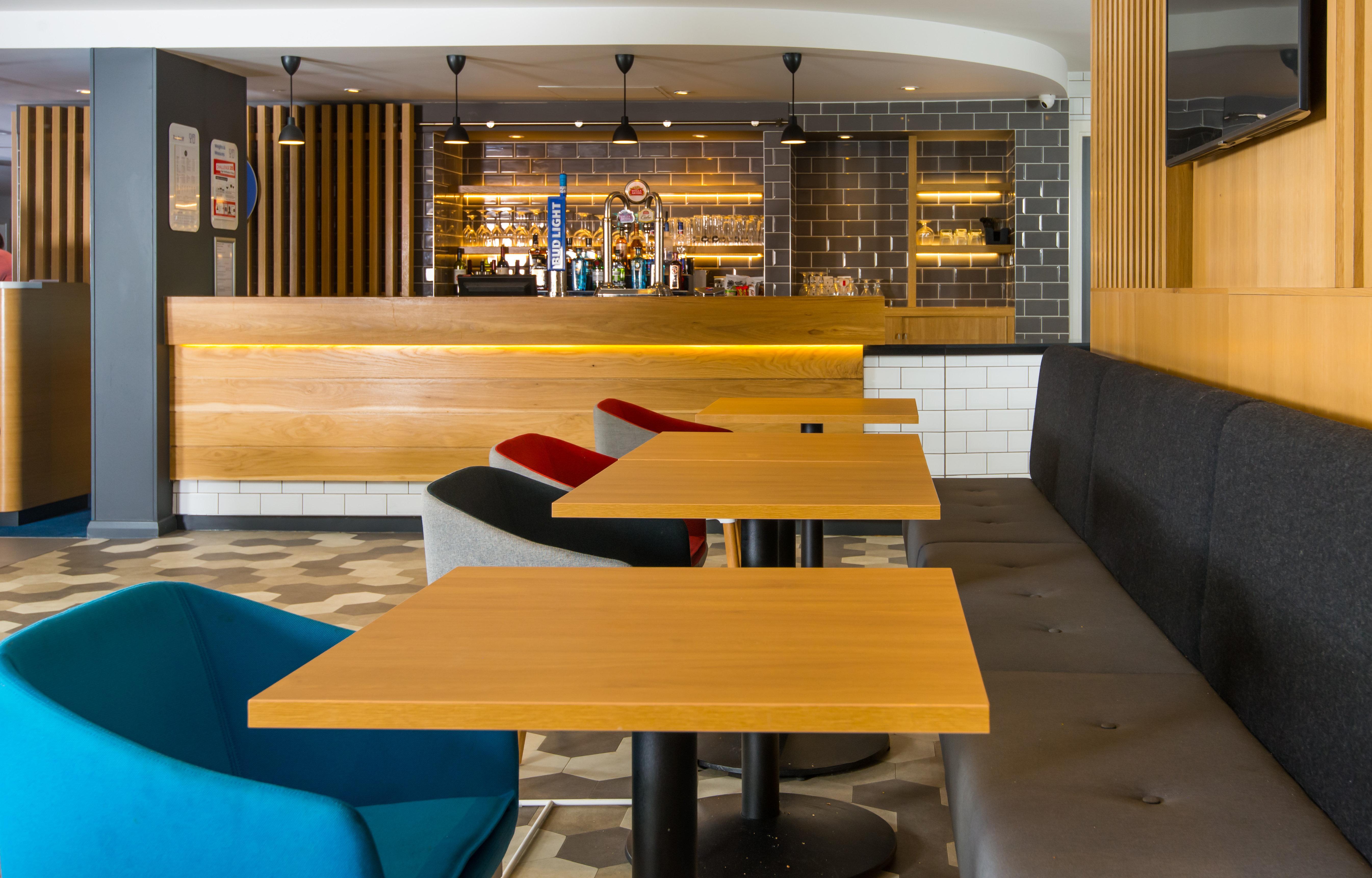 Holiday Inn Express London-Hammersmith By Ihg Bagian luar foto