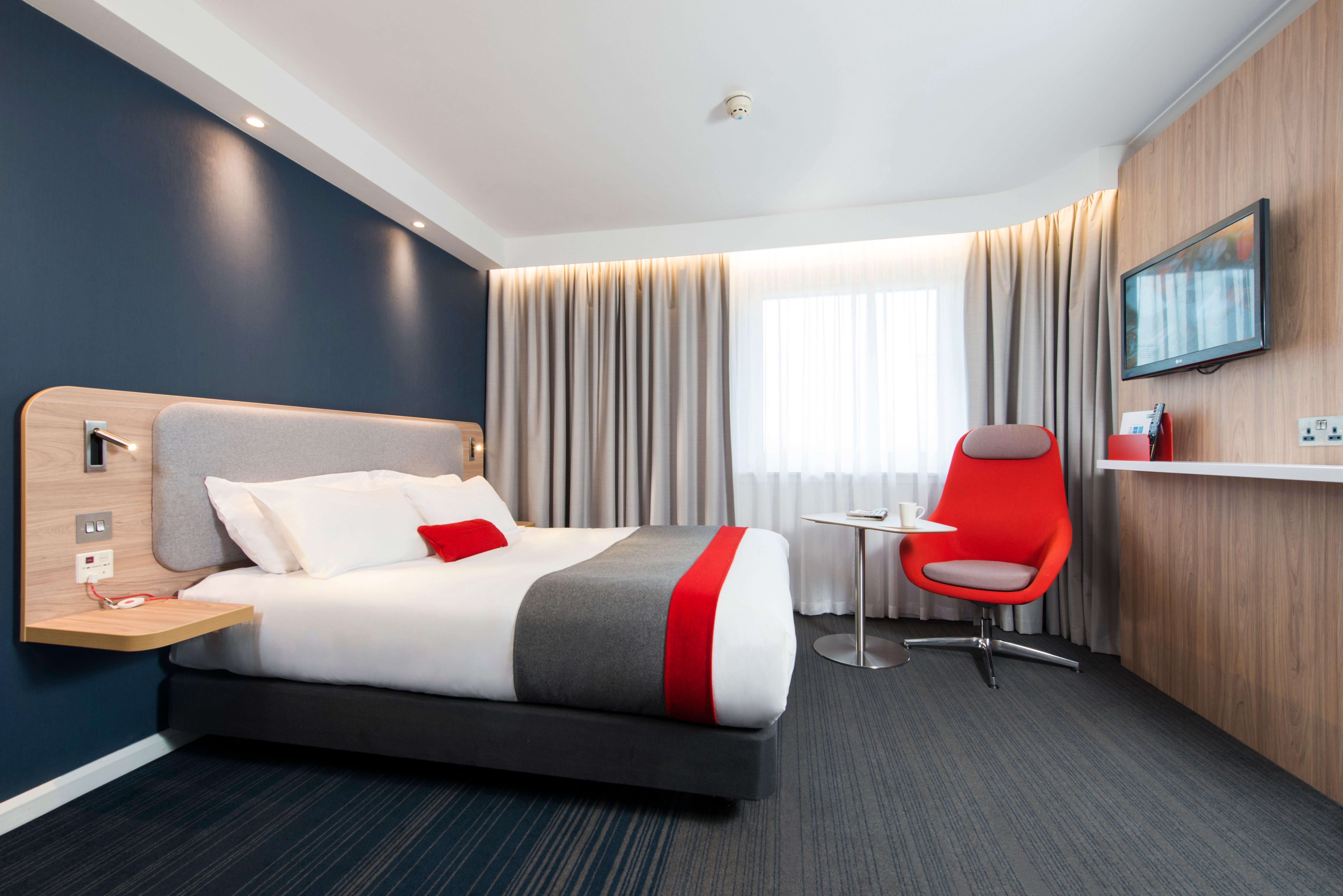 Holiday Inn Express London-Hammersmith By Ihg Bagian luar foto