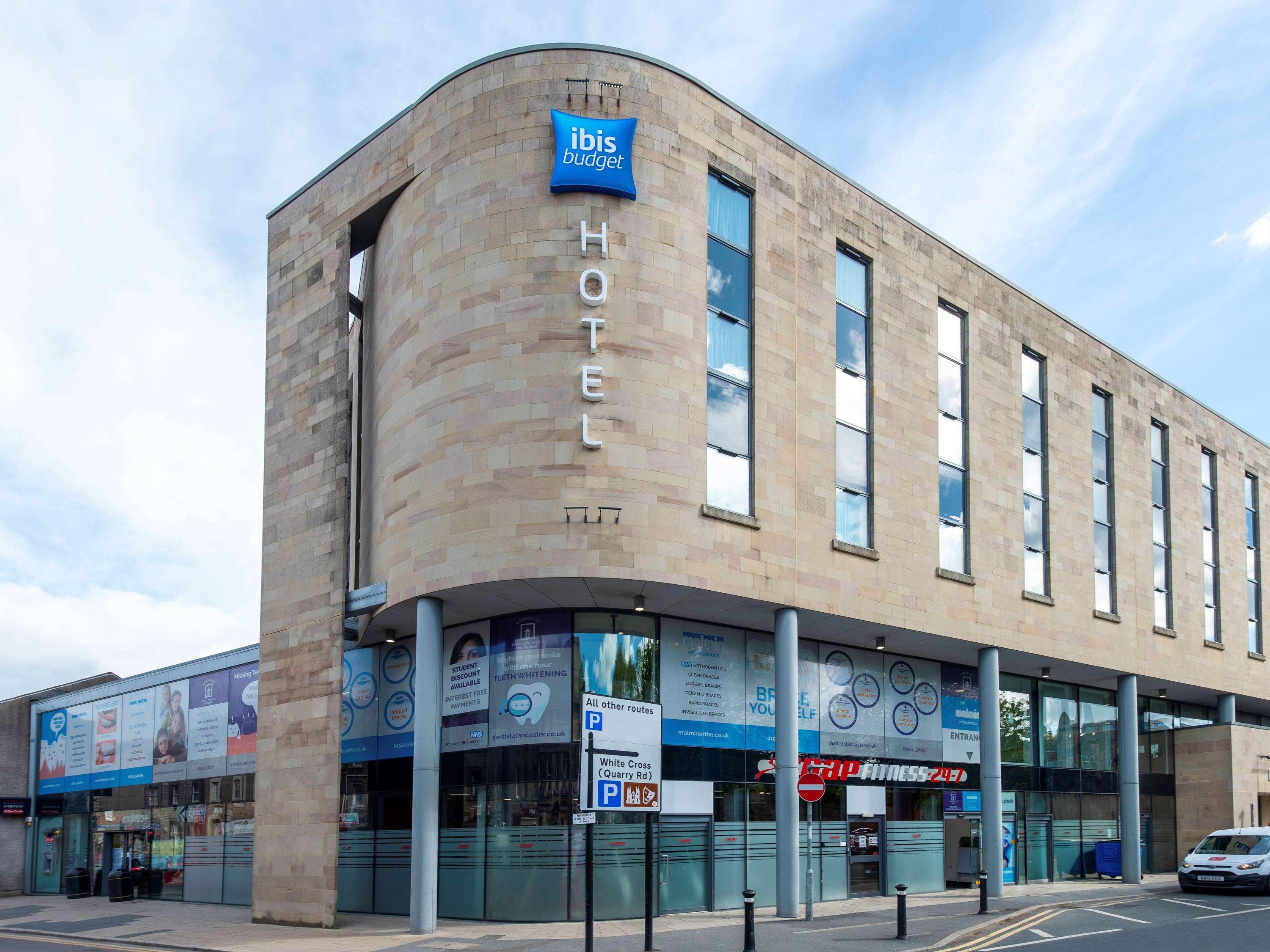 Holiday Inn Express London-Hammersmith By Ihg Bagian luar foto