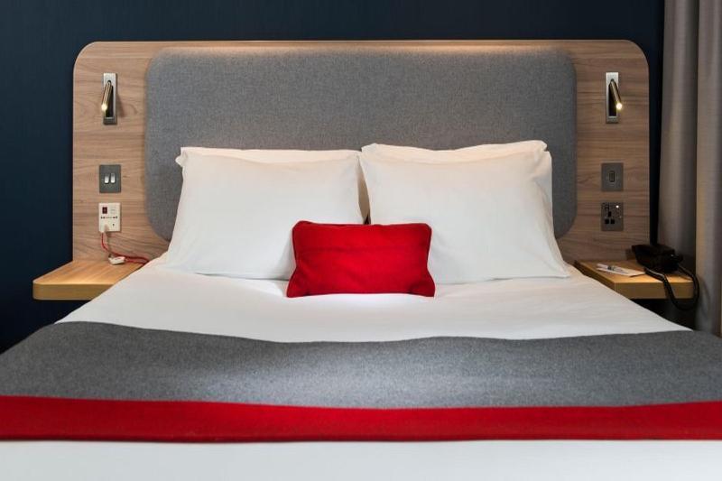 Holiday Inn Express London-Hammersmith By Ihg Bagian luar foto