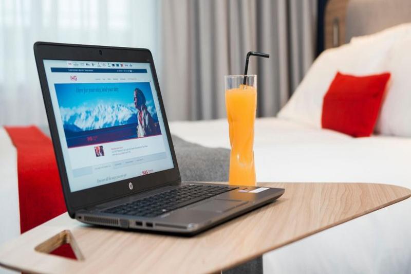 Holiday Inn Express London-Hammersmith By Ihg Bagian luar foto