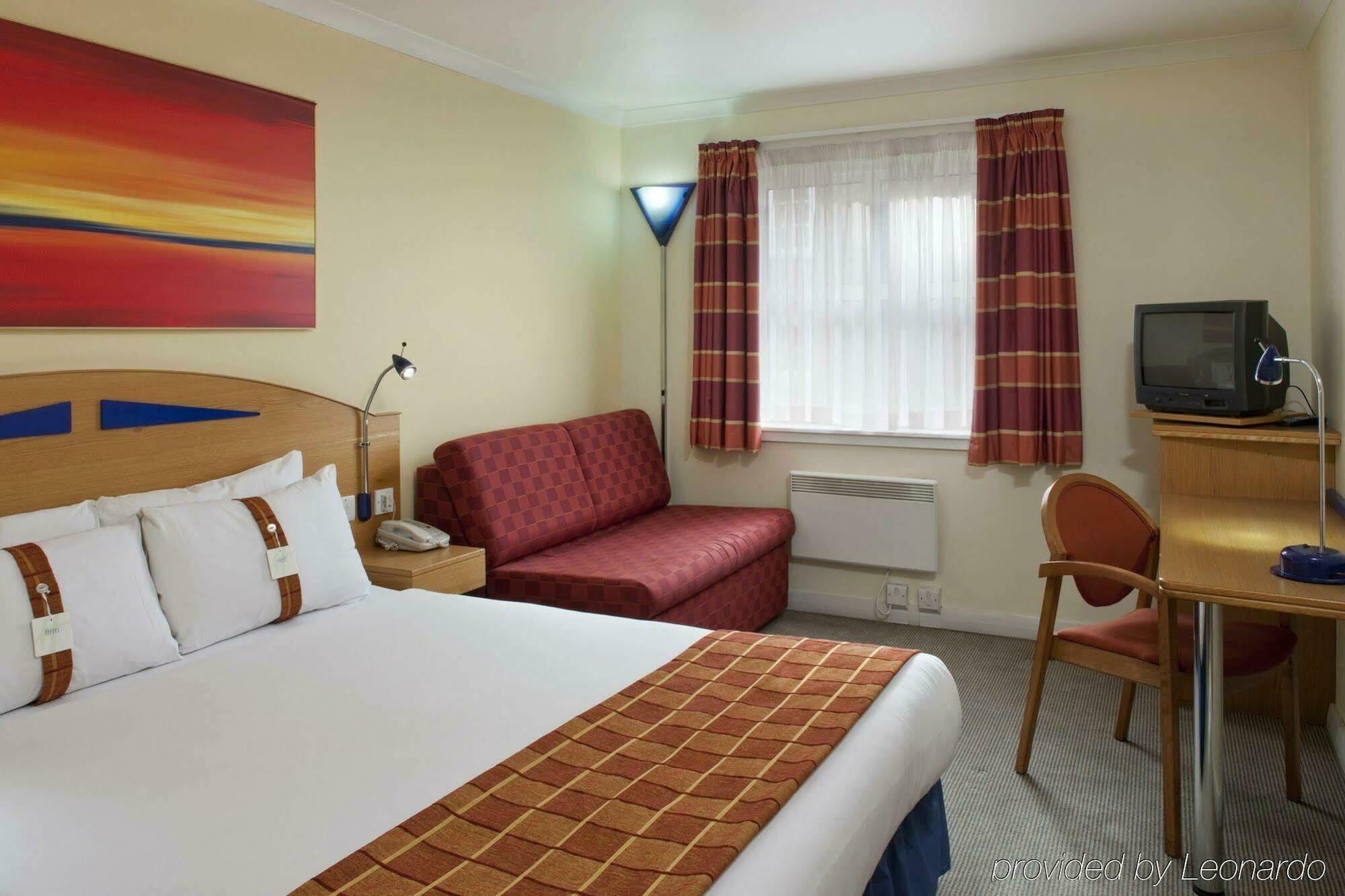 Holiday Inn Express London-Hammersmith By Ihg Bagian luar foto